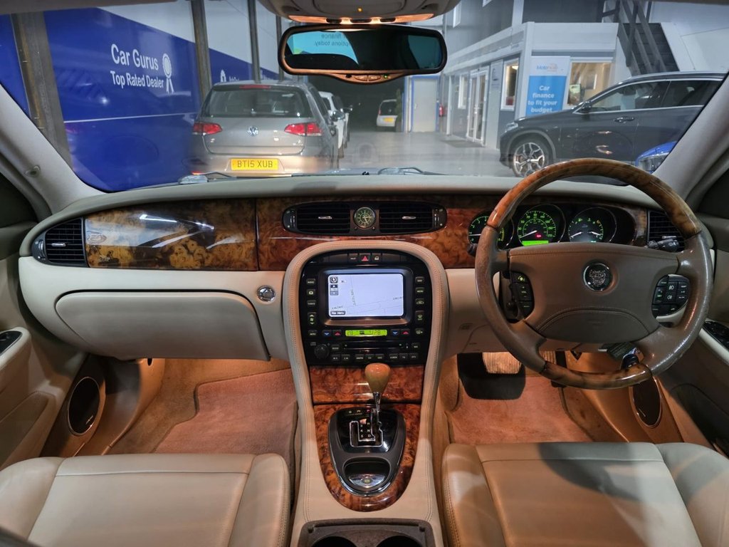 Used Jaguar XJ 2003 for sale - 76698236: Photo 27
