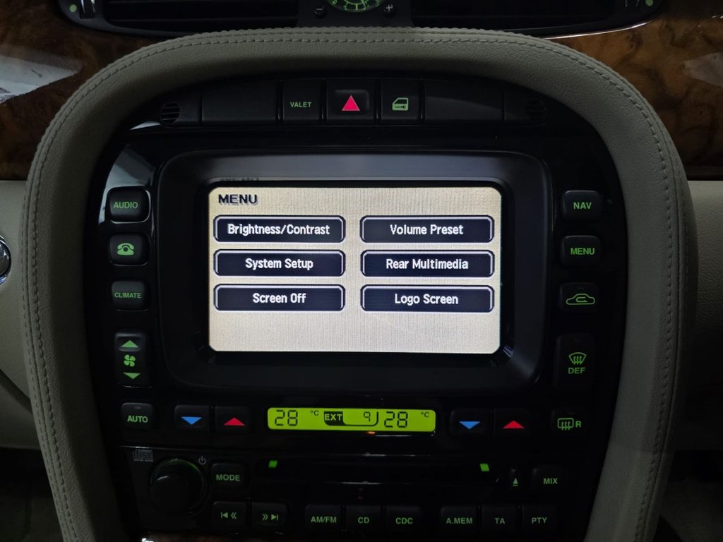 Used Jaguar XJ 2003 for sale - 76698236: Photo 40