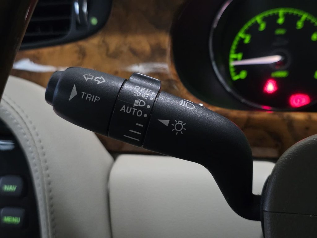 Used Jaguar XJ 2003 for sale - 76698236: Photo 45