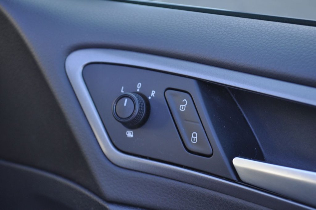 Used Volkswagen Golf 2013 for sale - 76445716: Photo 10