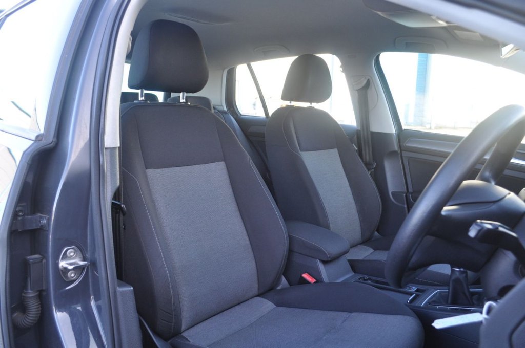 Used Volkswagen Golf 2013 for sale - 76445716: Photo 11