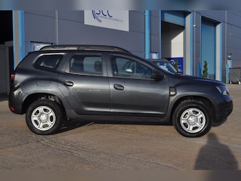 Used Dacia Duster 2018 for sale - 76118863: Photo