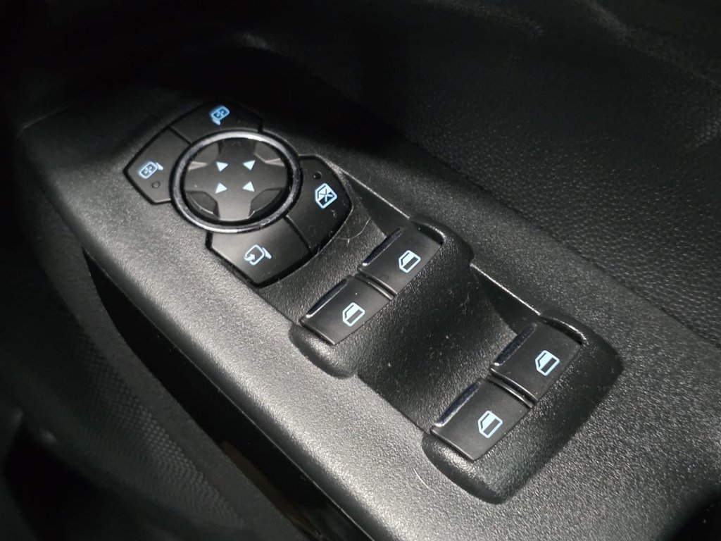 Used Ford Ecosport 2018 for sale - 77725745: Photo 38