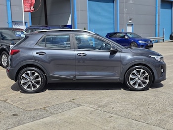 Used Kia Stonic 2018 for sale - 79327961: Photo