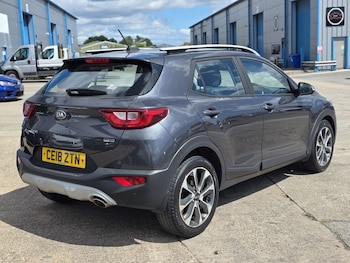 Used Kia Stonic 2018 for sale - 79327961: Photo