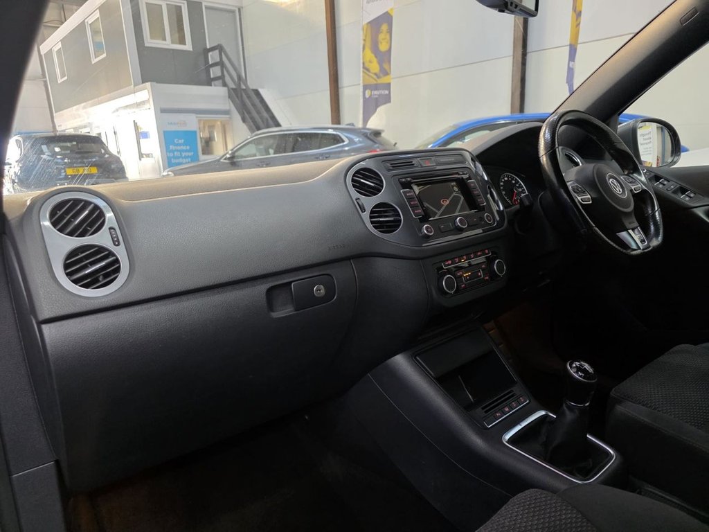 Used Volkswagen Tiguan 2015 for sale - 76655421: Photo 22