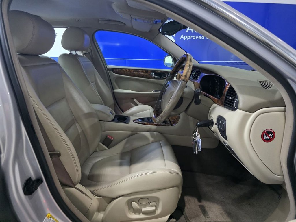 Used Jaguar XJ 2003 for sale - 76604730: Photo 22