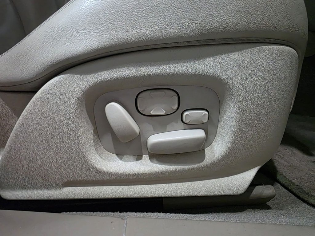 Used Jaguar XJ 2003 for sale - 76604730: Photo 24