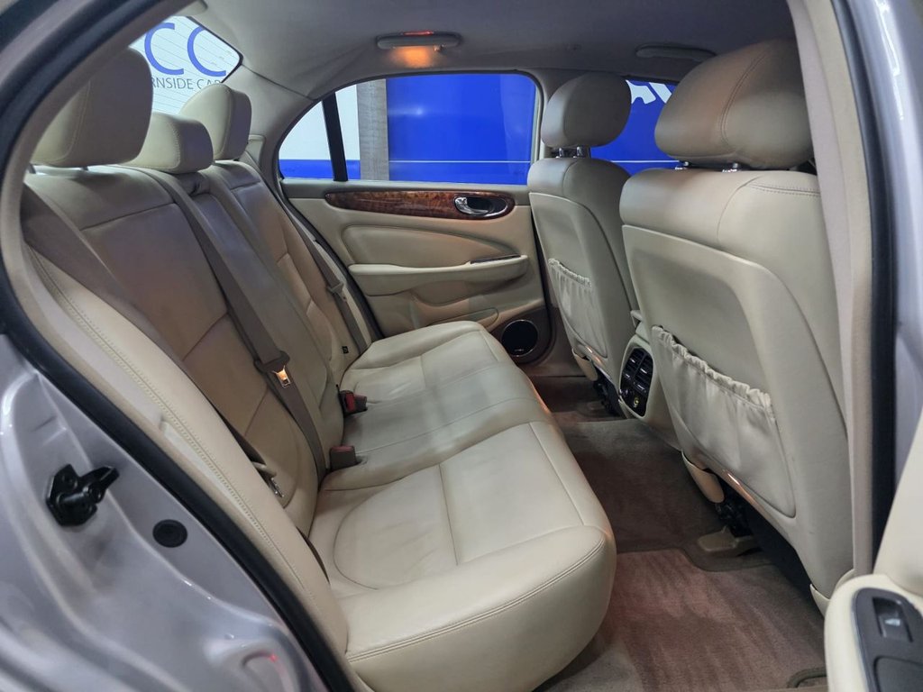 Used Jaguar XJ 2003 for sale - 76604730: Photo 25