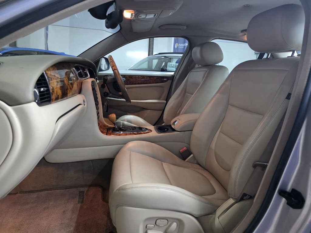 Used Jaguar XJ 2003 for sale - 76604730: Photo 29