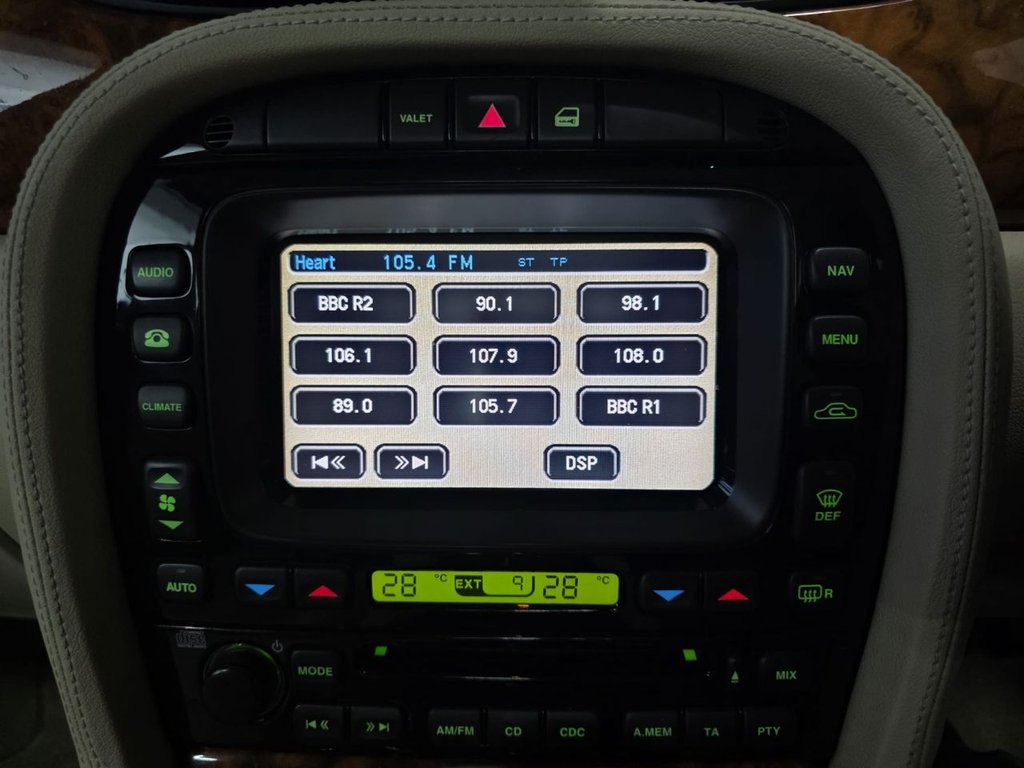 Used Jaguar XJ 2003 for sale - 76604730: Photo 39