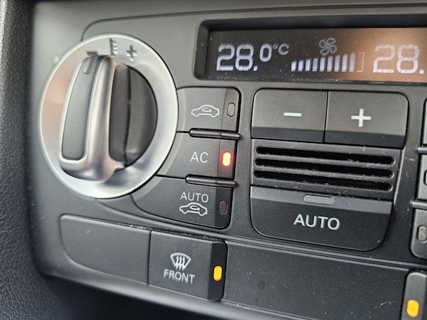 Used Audi Q3 2012 for sale - 76185067: Photo 27