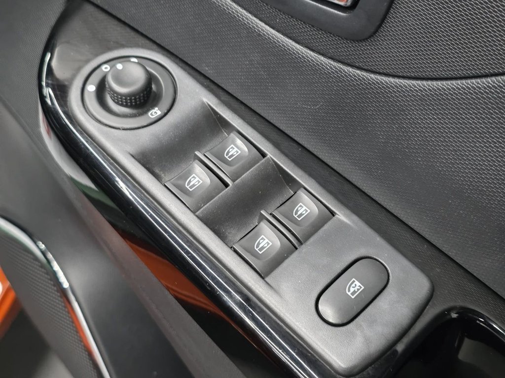 Used Renault Captur 2014 for sale - 77692949: Photo 26