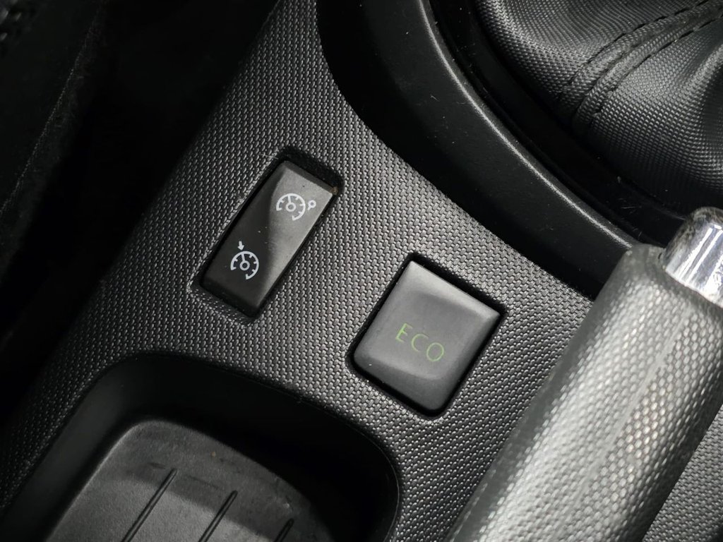 Used Renault Captur 2014 for sale - 77692949: Photo 34