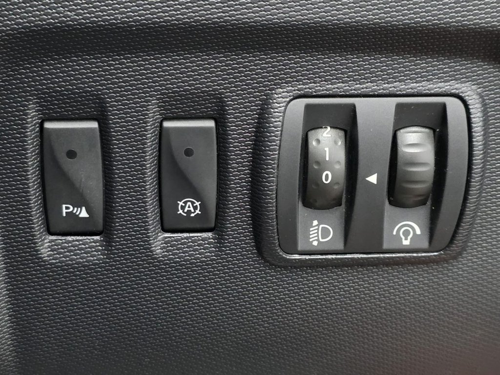 Used Renault Captur 2014 for sale - 77692949: Photo 35