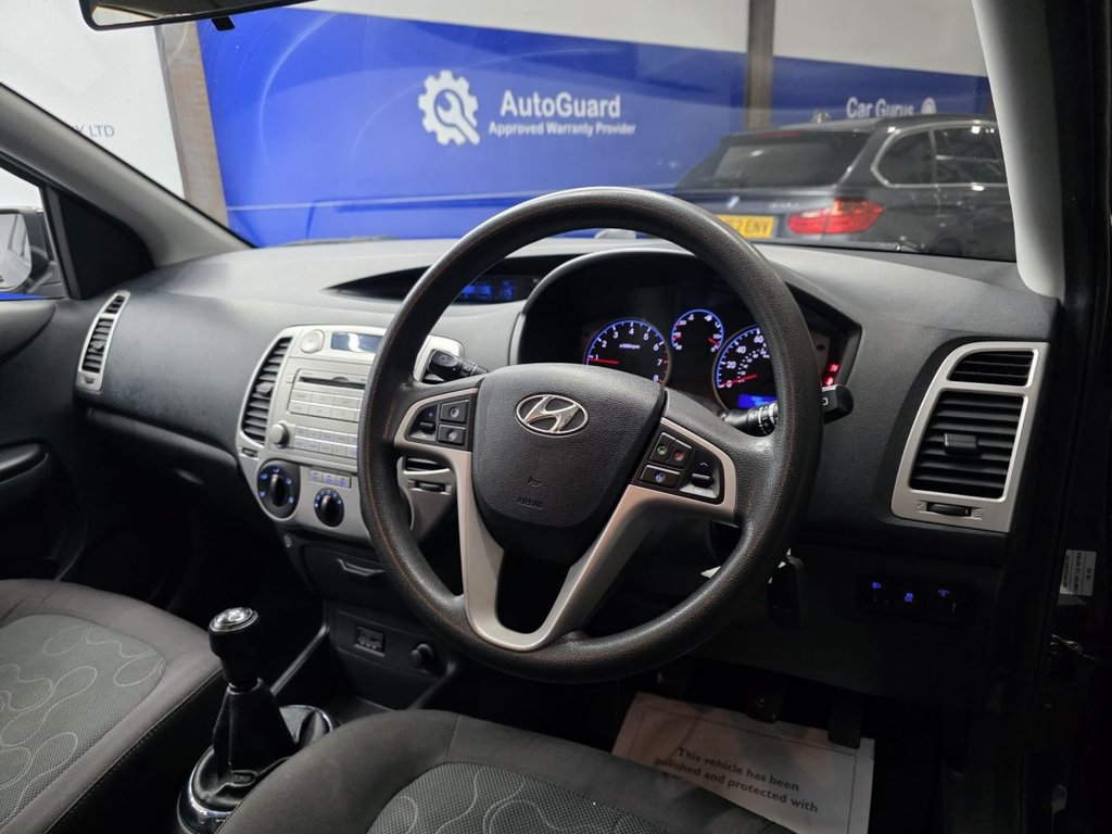 Used Hyundai i20 2011 for sale - 77327813: Photo 13