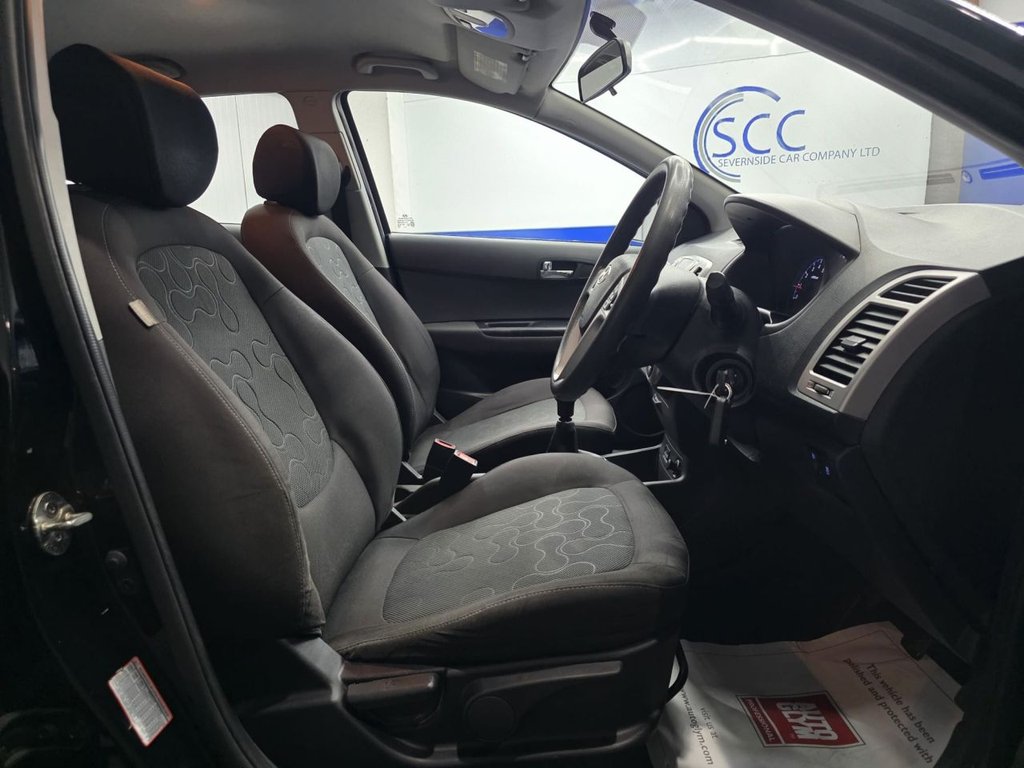 Used Hyundai i20 2011 for sale - 77327813: Photo 15