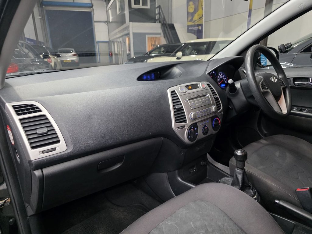 Used Hyundai i20 2011 for sale - 77327813: Photo 21