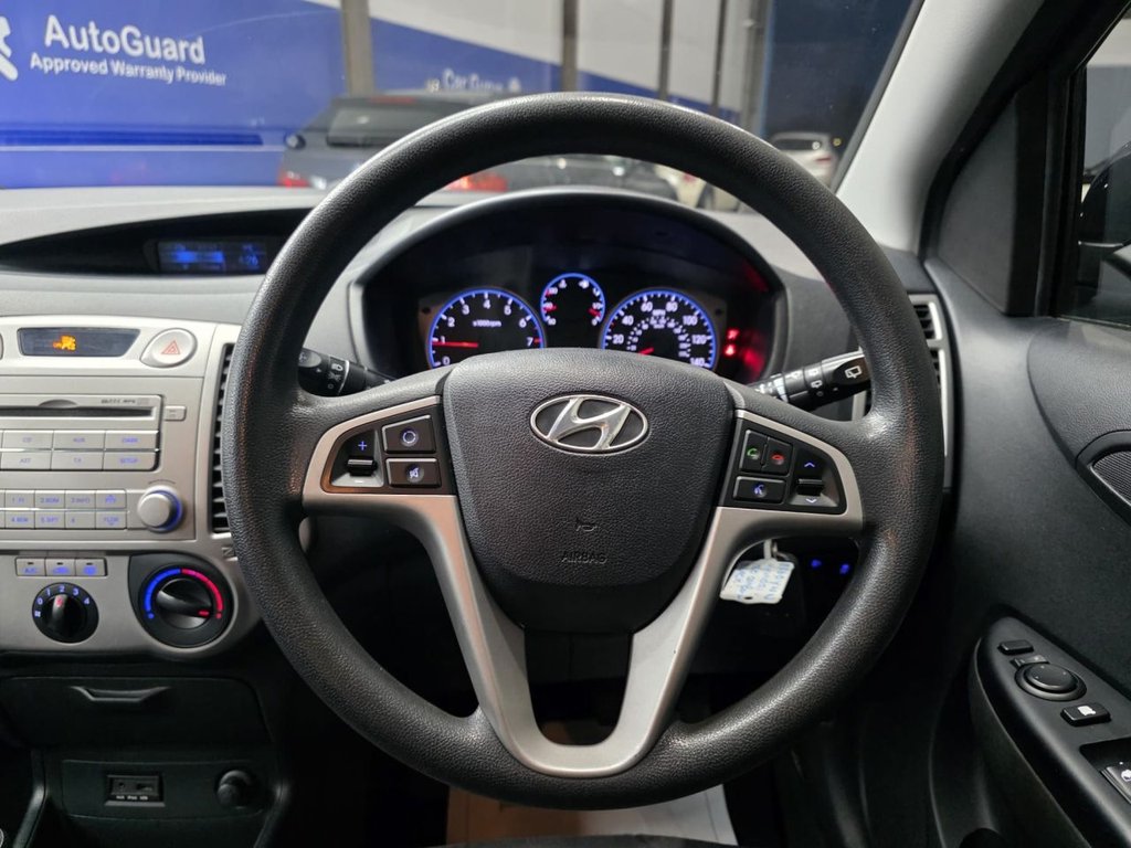Used Hyundai i20 2011 for sale - 77327813: Photo 26