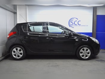 Used Hyundai i20 2011 for sale - 77327813: Photo