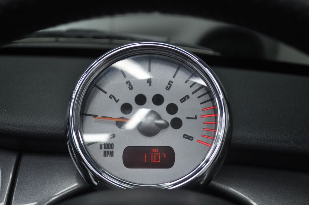 Used MINI Convertible 2006 for sale - 77171544: Photo 26