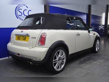 Used MINI Convertible 2006 for sale - 77171544: Photo