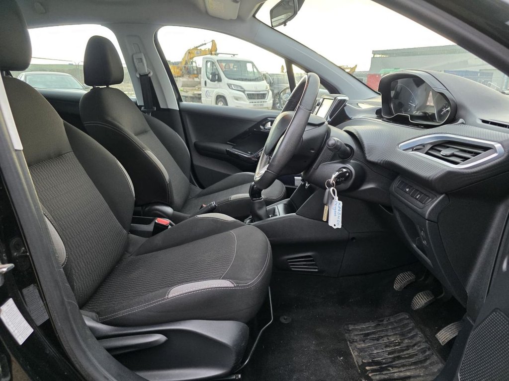 Used Peugeot 208 2015 for sale - 77394665: Photo 10