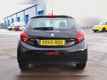 Used Peugeot 208 2015 for sale - 77394665: Photo