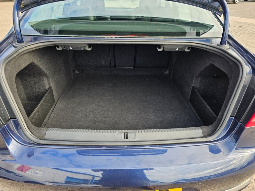 Used Volkswagen Passat 2014 for sale - 76303527: Photo 6