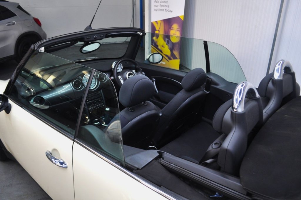 Used MINI Convertible 2006 for sale - 77407978: Photo 13