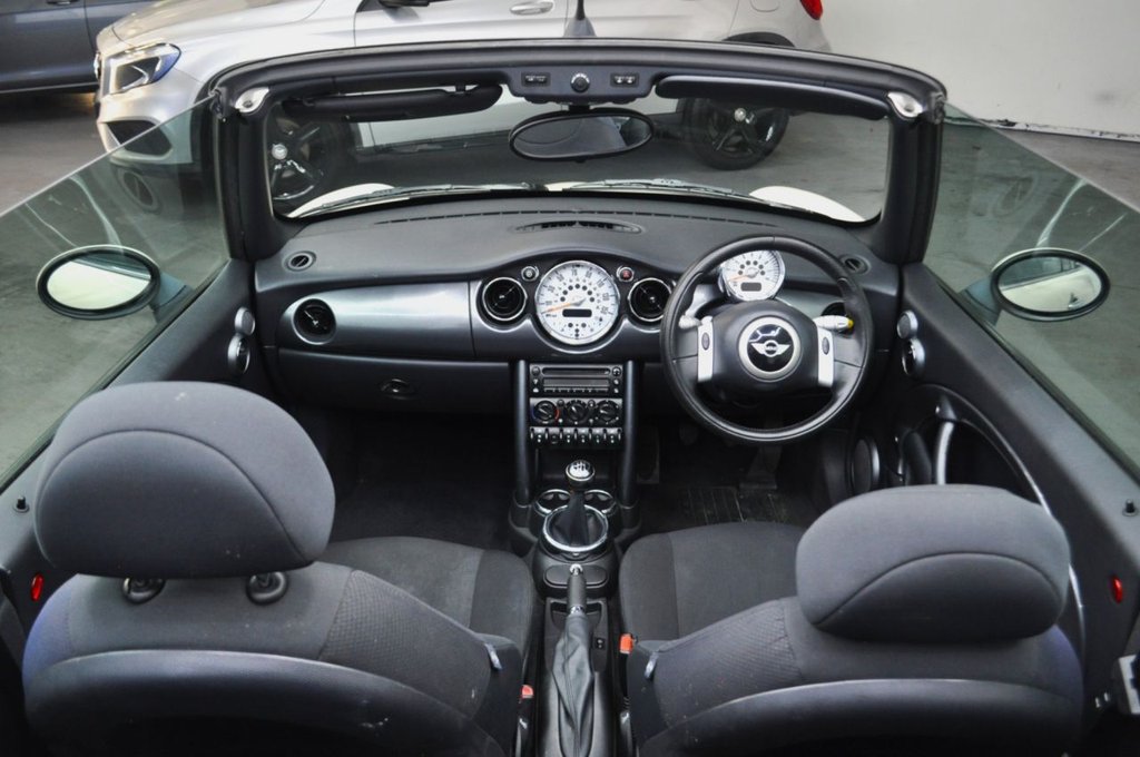 Used MINI Convertible 2006 for sale - 77407978: Photo 15