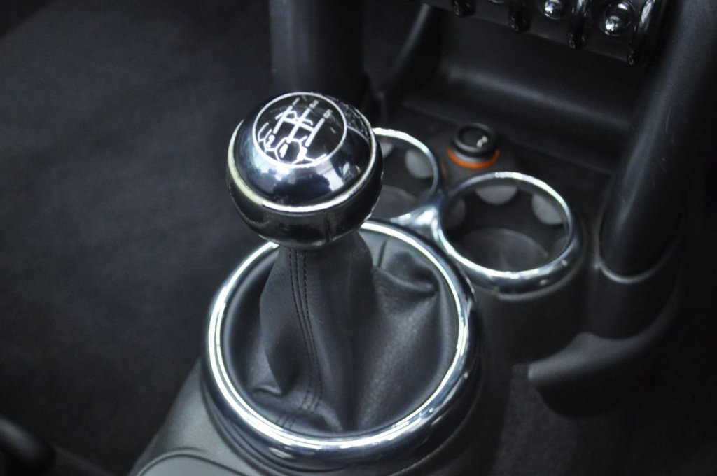 Used MINI Convertible 2006 for sale - 77407978: Photo 24