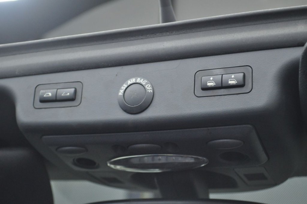 Used MINI Convertible 2006 for sale - 77407978: Photo 29