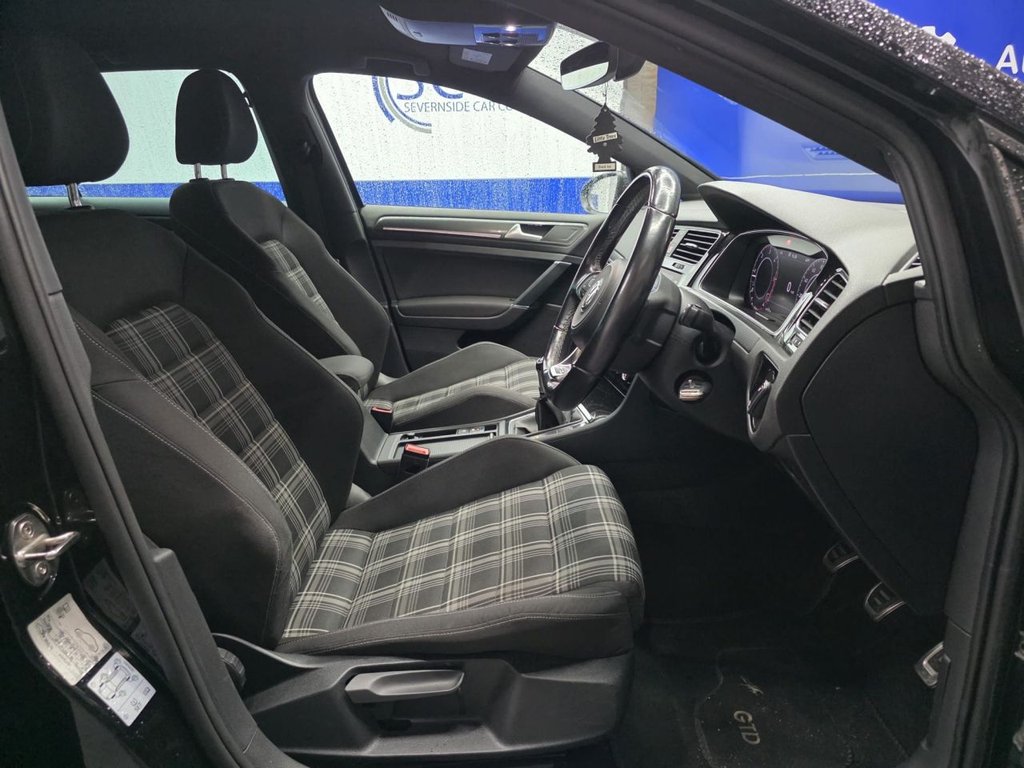 Used Volkswagen Golf 2018 for sale - 76711391: Photo 16