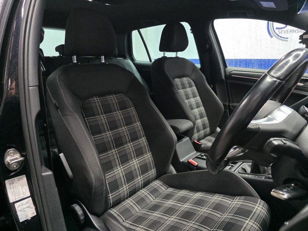 Used Volkswagen Golf 2018 for sale - 76711391: Photo 17