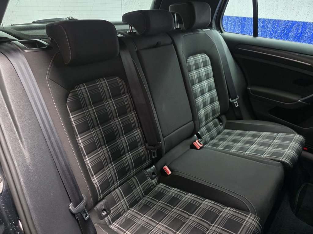 Used Volkswagen Golf 2018 for sale - 76711391: Photo 19
