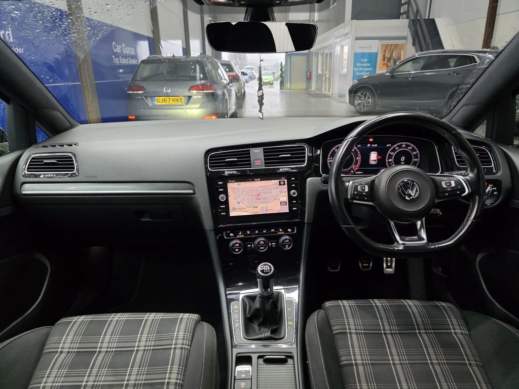 Used Volkswagen Golf 2018 for sale - 76711391: Photo 20
