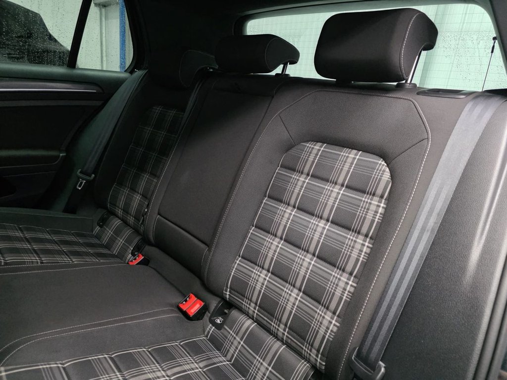 Used Volkswagen Golf 2018 for sale - 76711391: Photo 25