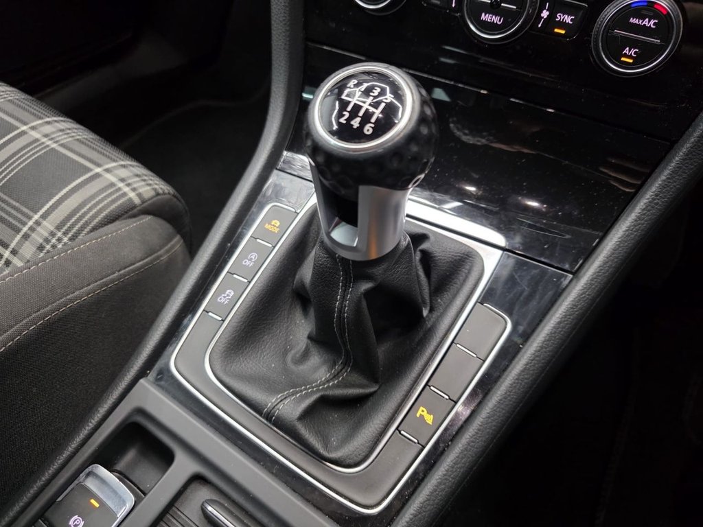 Used Volkswagen Golf 2018 for sale - 76711391: Photo 27