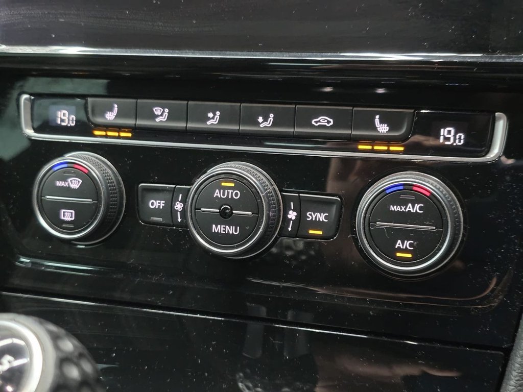 Used Volkswagen Golf 2018 for sale - 76711391: Photo 30