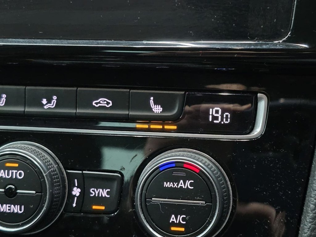 Used Volkswagen Golf 2018 for sale - 76711391: Photo 31