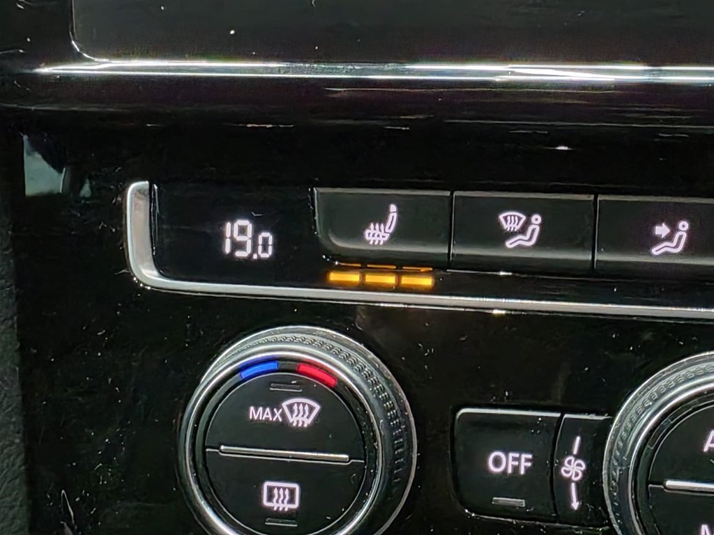 Used Volkswagen Golf 2018 for sale - 76711391: Photo 32