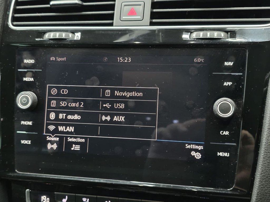 Used Volkswagen Golf 2018 for sale - 76711391: Photo 35