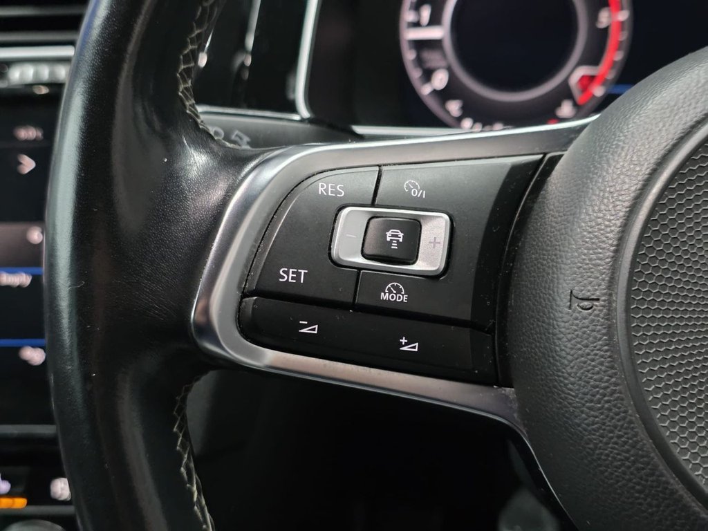 Used Volkswagen Golf 2018 for sale - 76711391: Photo 41