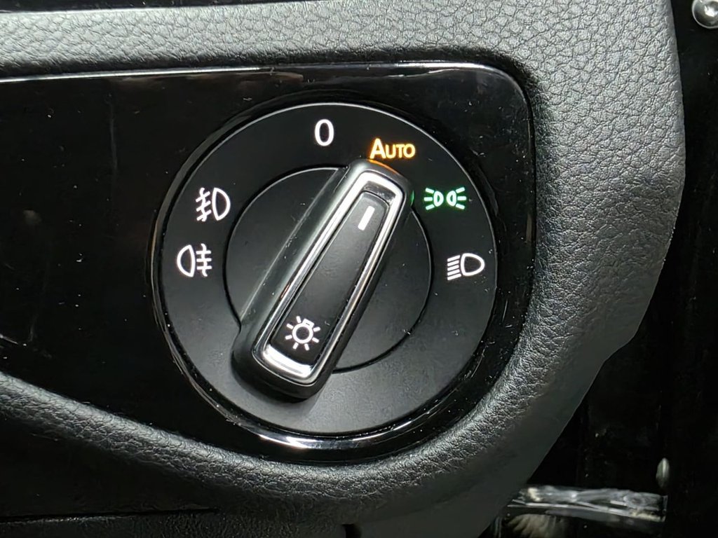 Used Volkswagen Golf 2018 for sale - 76711391: Photo 43