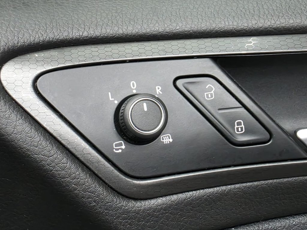 Used Volkswagen Golf 2018 for sale - 76711391: Photo 44