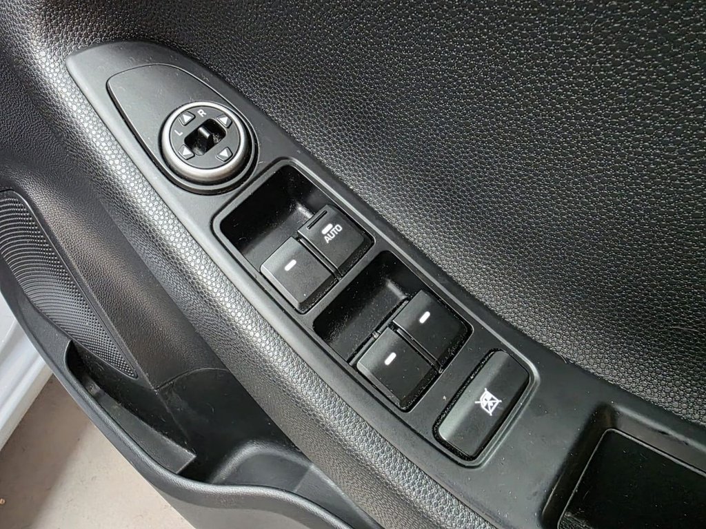 Used Hyundai i20 2020 for sale - 76934503: Photo 48