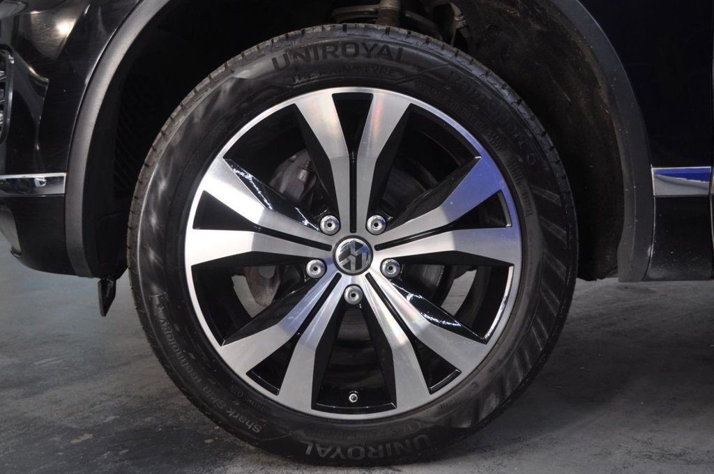 Used Volkswagen Touareg 2015 for sale - 77608954: Photo 13