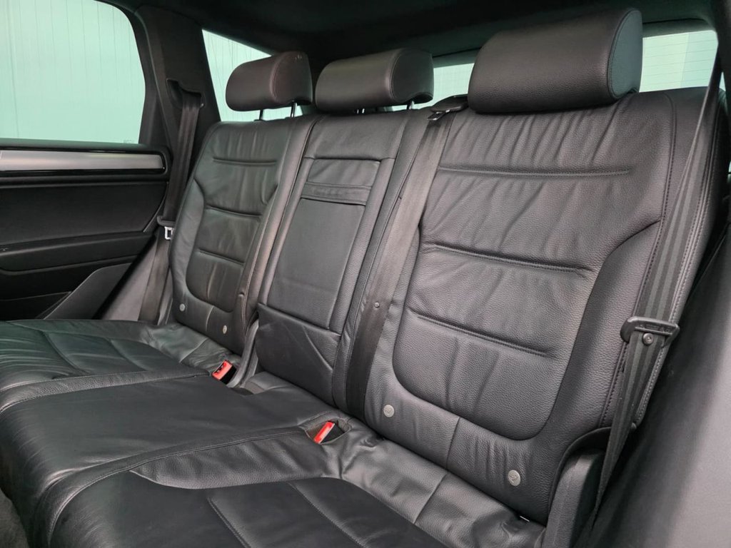 Used Volkswagen Touareg 2015 for sale - 77608954: Photo 27