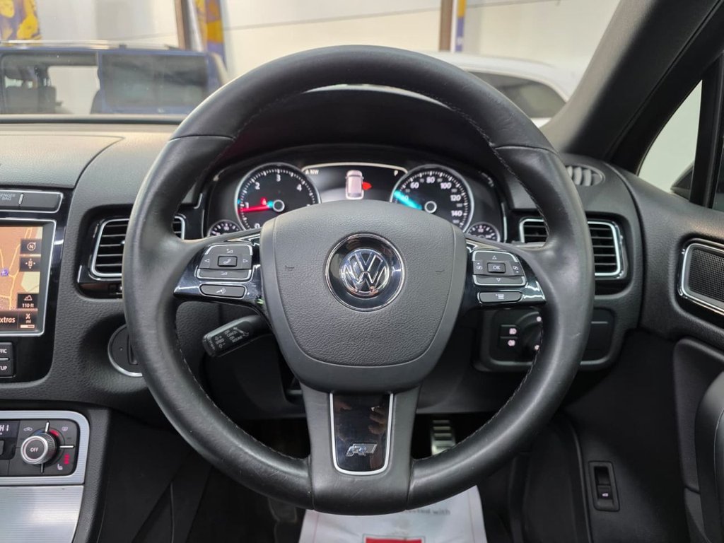 Used Volkswagen Touareg 2015 for sale - 77608954: Photo 28